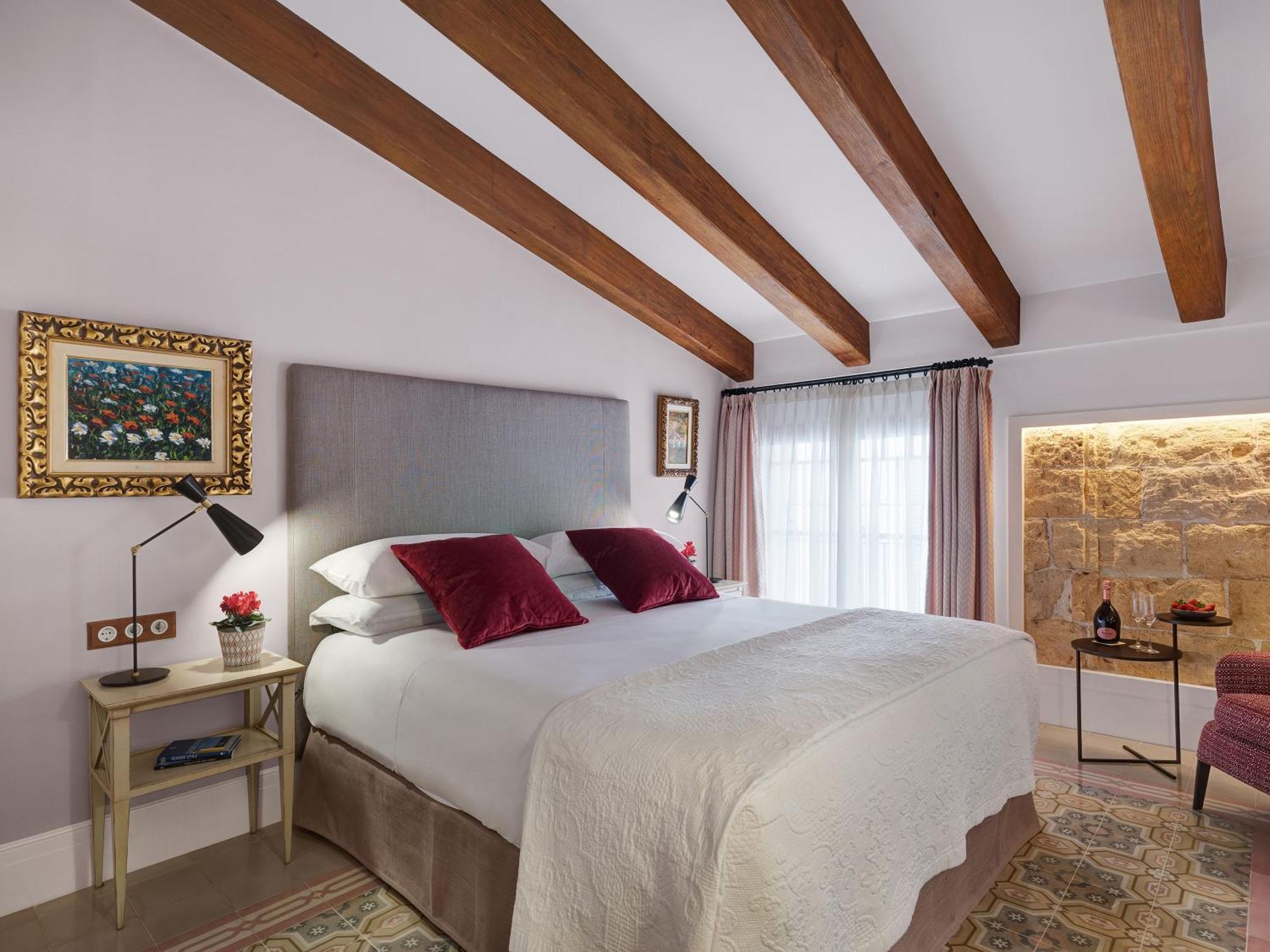 Deluxe Room spa access