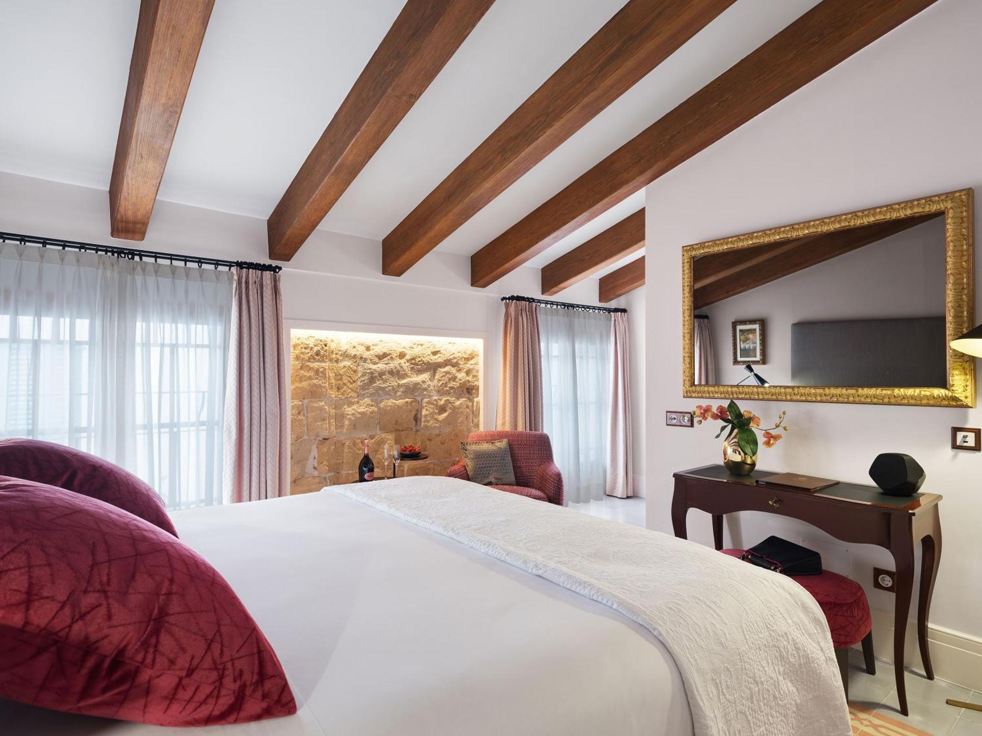 Deluxe Room spa access